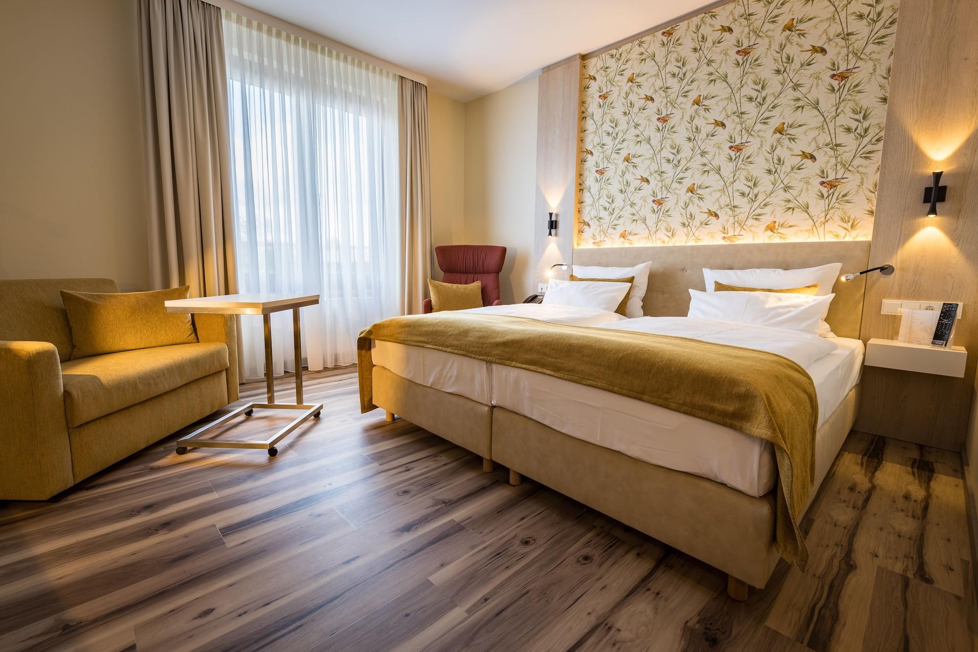 First Inn Hotel Zwickau Buitenkant foto
