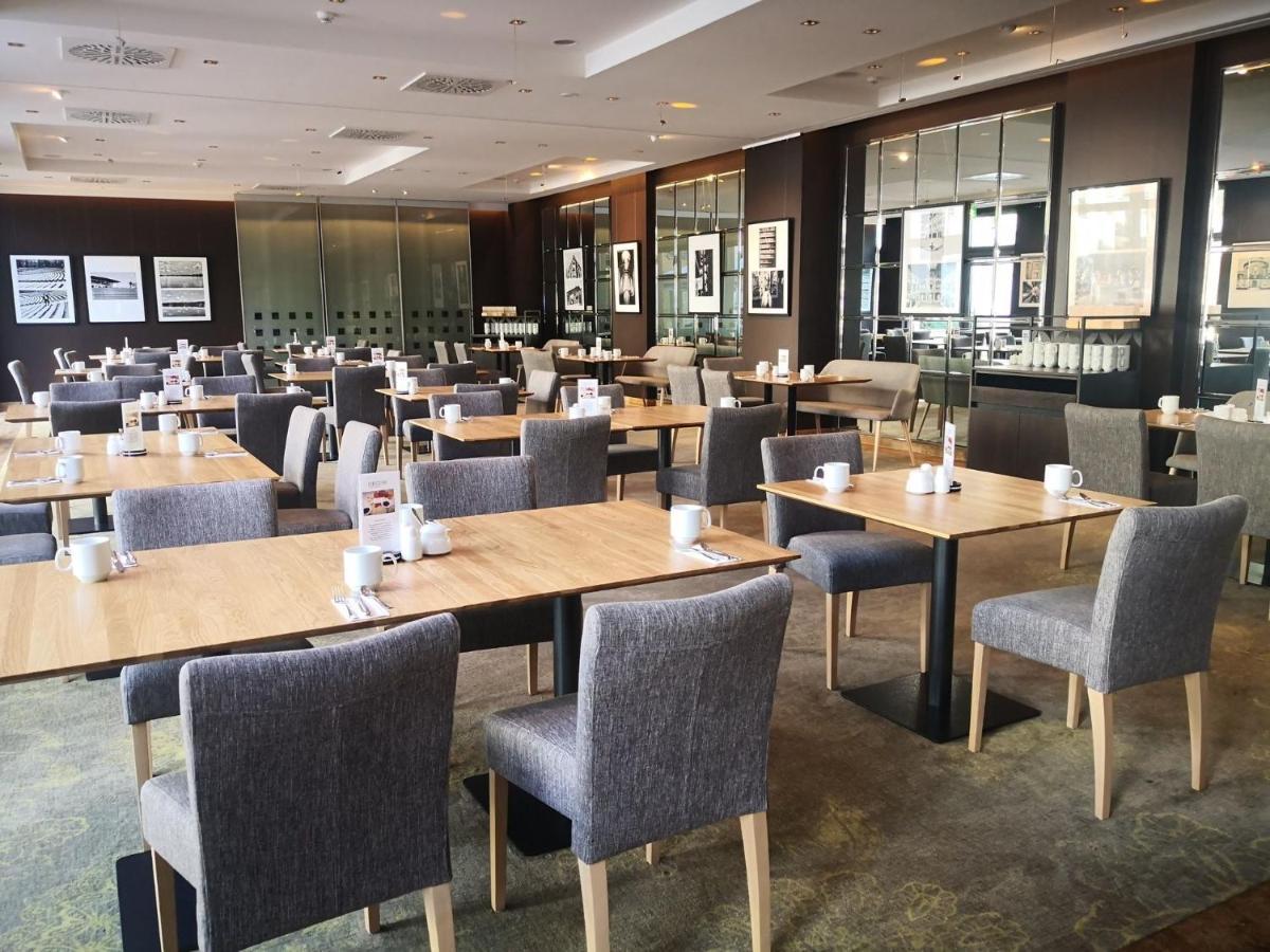 First Inn Hotel Zwickau Buitenkant foto
