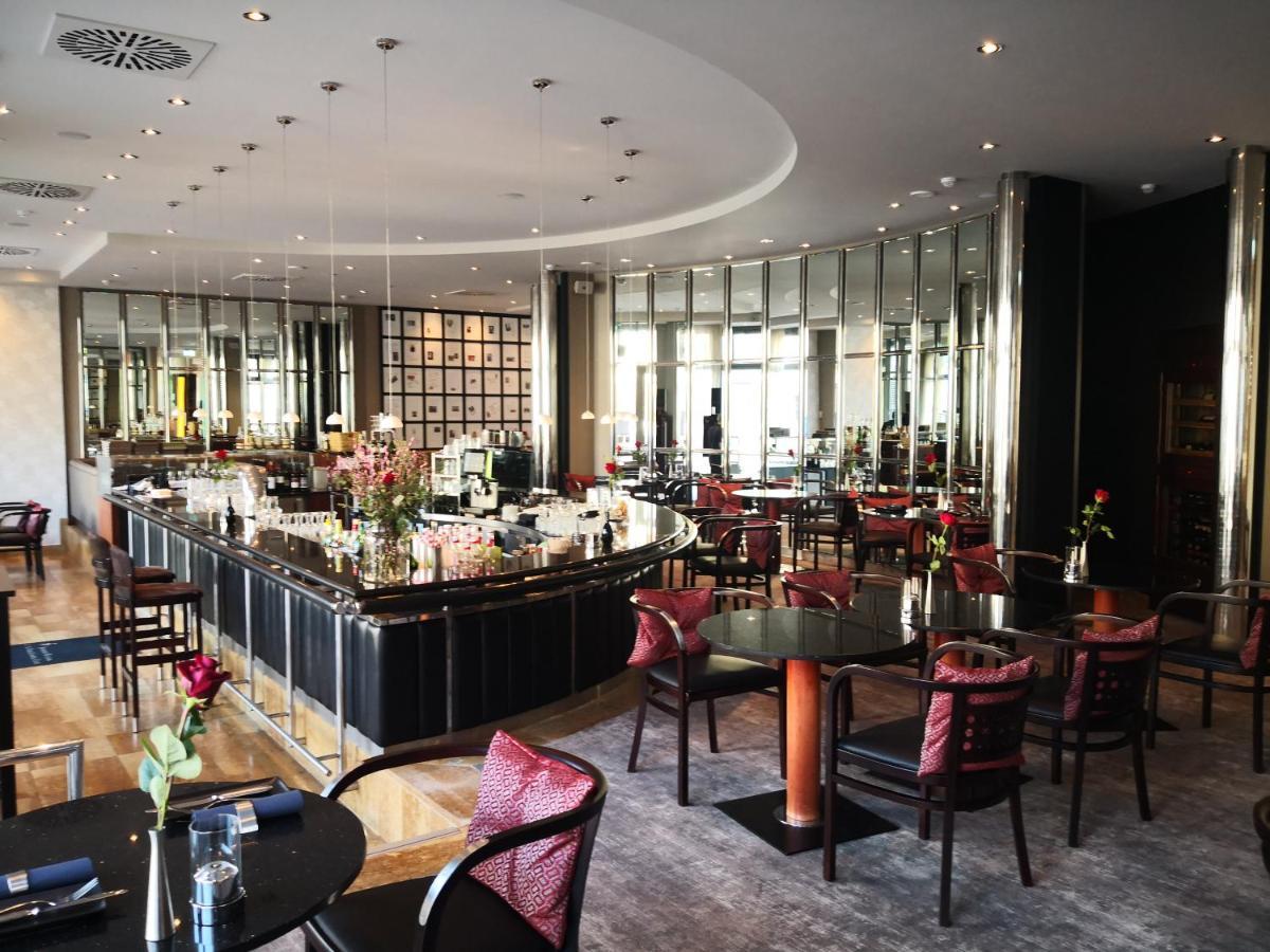 First Inn Hotel Zwickau Buitenkant foto