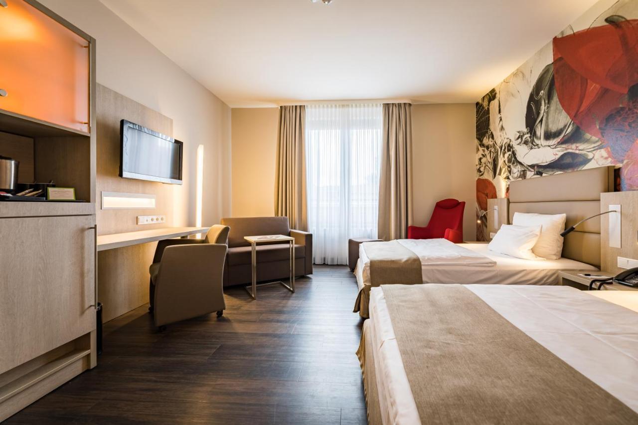 First Inn Hotel Zwickau Buitenkant foto