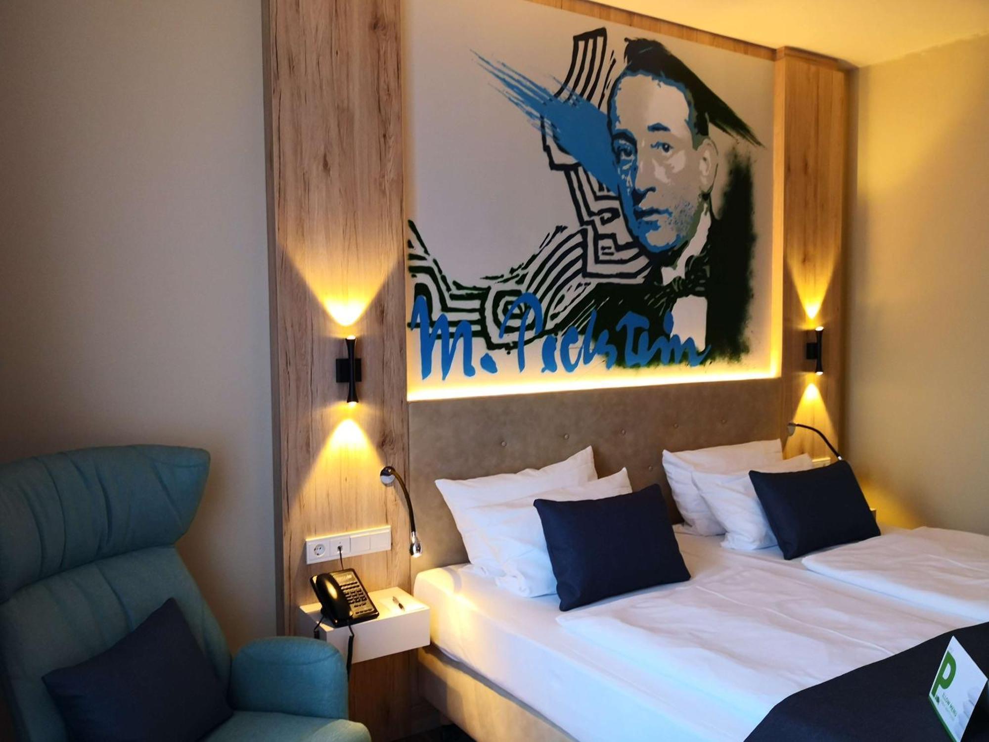 First Inn Hotel Zwickau Buitenkant foto