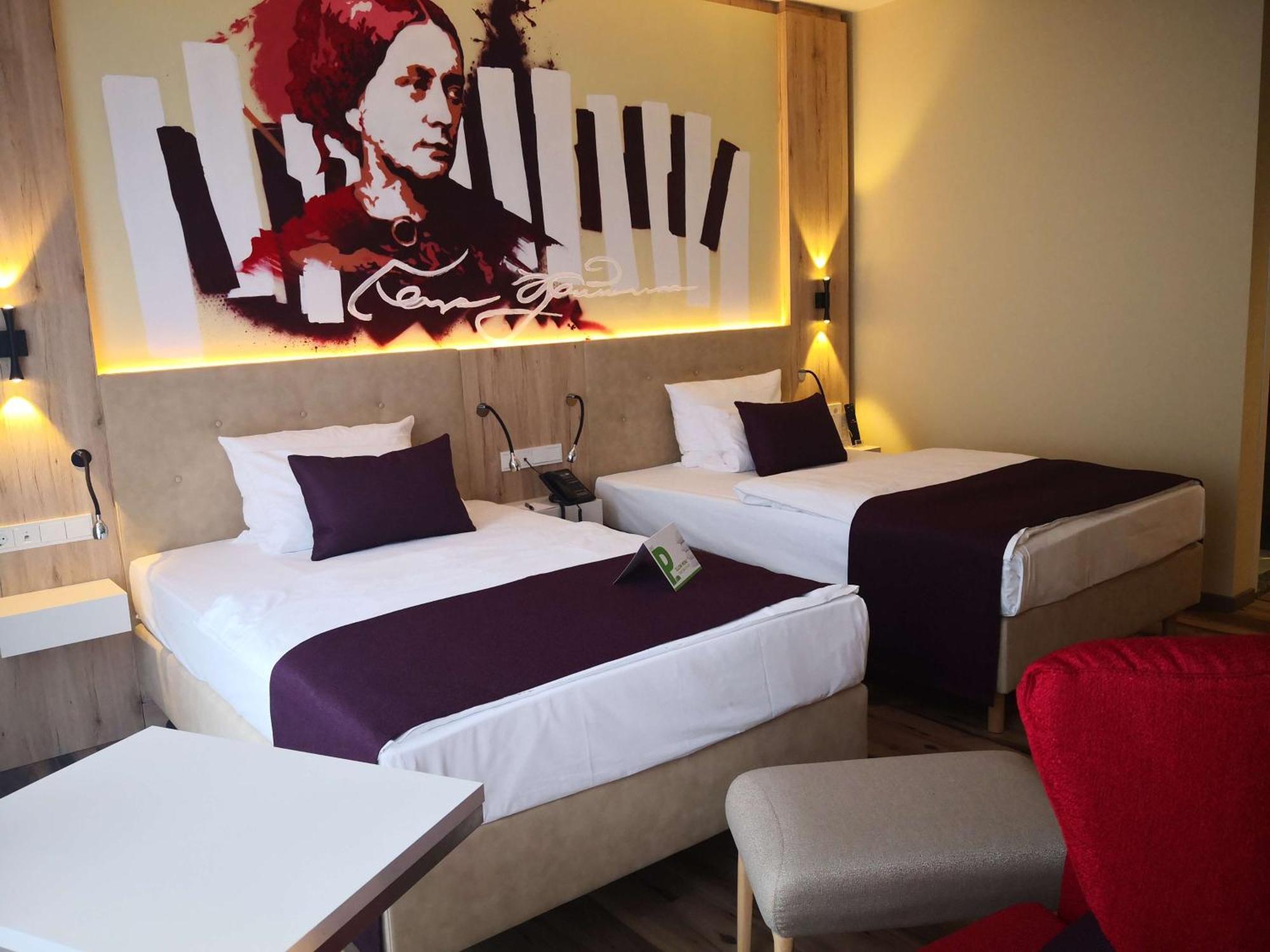 First Inn Hotel Zwickau Buitenkant foto