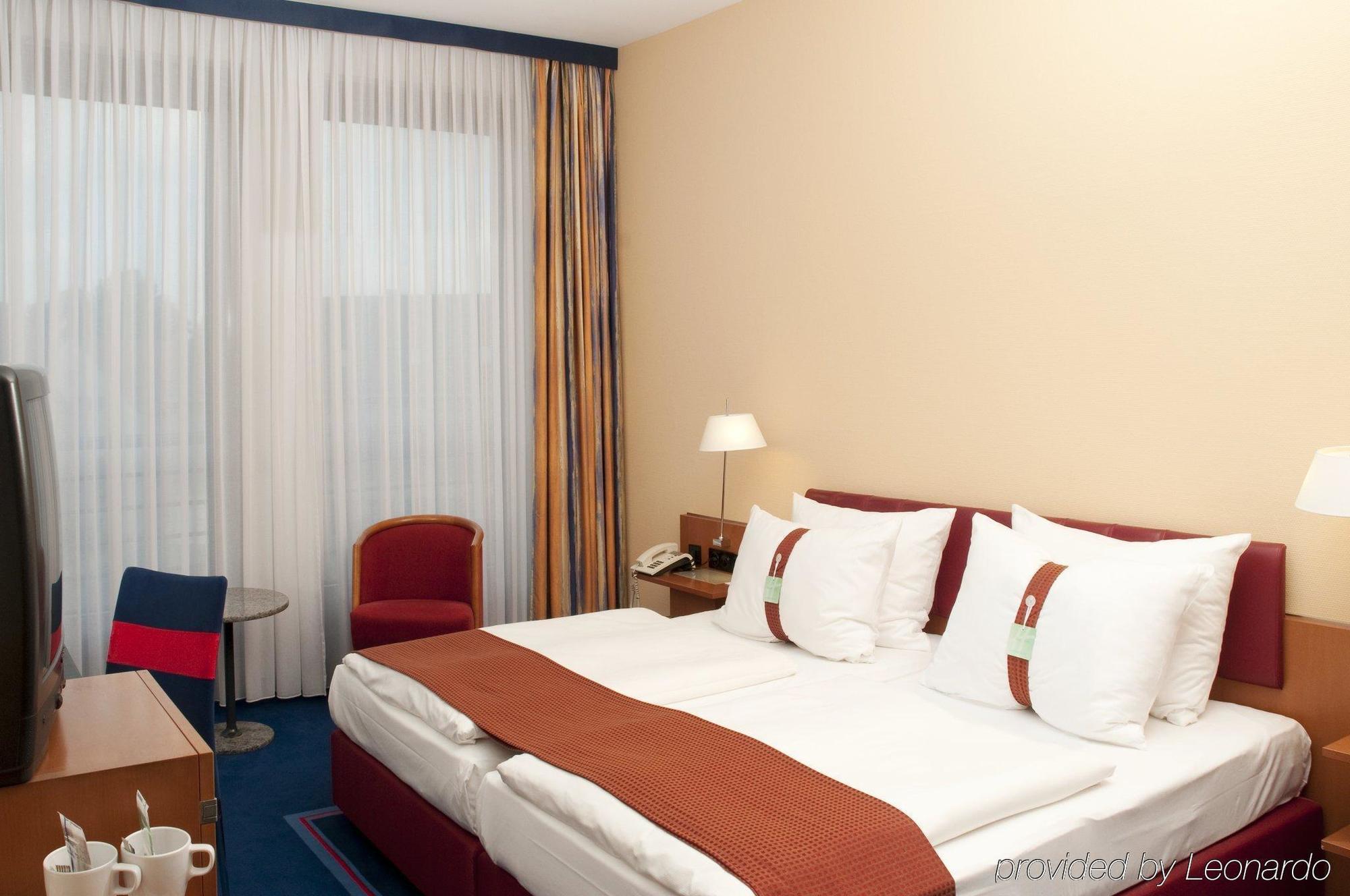 First Inn Hotel Zwickau Kamer foto